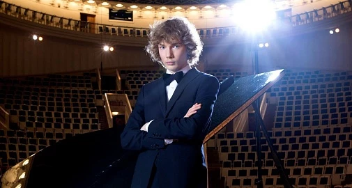 Сольный фортепианный концерт Ивана Бессонова «Рождественская история»