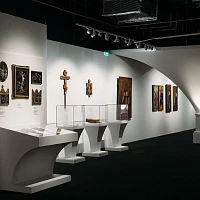 Сборная экскурсия по выставке «Образы Спасителя и Креста Господня в иконе, скульптуре, медном литье и эмалях. Произведения из собрания Музея и частных коллекций»